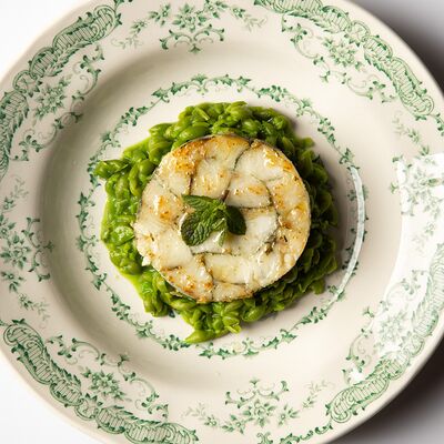 Угольная рыба, зеленый горошек в Niki по цене 1550 ₽