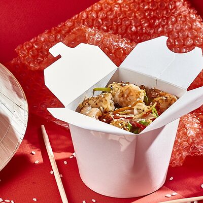 Рисовая лапша с морепродуктами по-китайски в Wonton King по цене 580 ₽