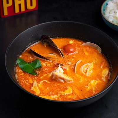 Том ям с морепродуктами в Mr Pho Bo по цене 1250 ₽