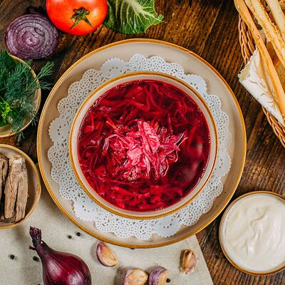 Борщ с телятиной в Антрекот по цене 2860 ₸