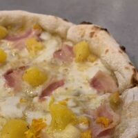 Пицца Пряный апельсин с беконом в ДВА ОТЦА