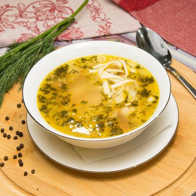 Домашняя лапша с курицей в Гурман студия по цене 350 ₽