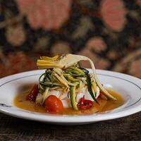 Черная треска, цукини, томат в Mamie bistro