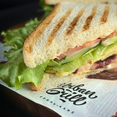 Сэндвич фирменный в Урбан Гриль по цене 420 ₽