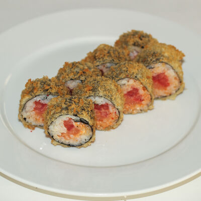 Горячий ролл с лососем и спайси в Гиро-пицца по цене 300 ₽