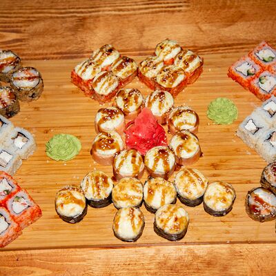 Сет Фирменный ПамПон в Памpon по цене 1800 ₽