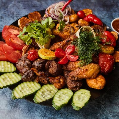 Ассорти из шашлыков в Тайфун по цене 2299