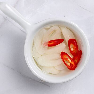 Чесночный уксус с чили в Pho Tuk Tuk по цене 40 ₽