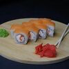 Ролл Филадельфия с крабом в Yo! Sushi по цене 750