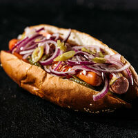 Хот-дог Чикаго в HOT&DOG