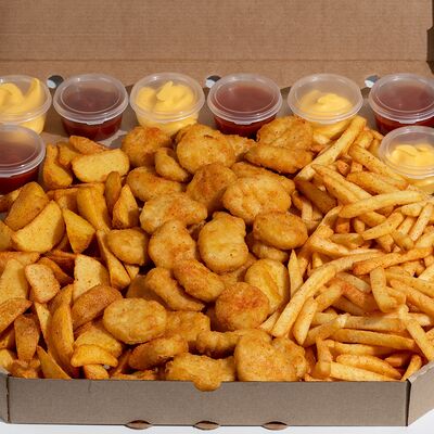 Комбо Макс в Лакумбургер по цене 1890 ₽