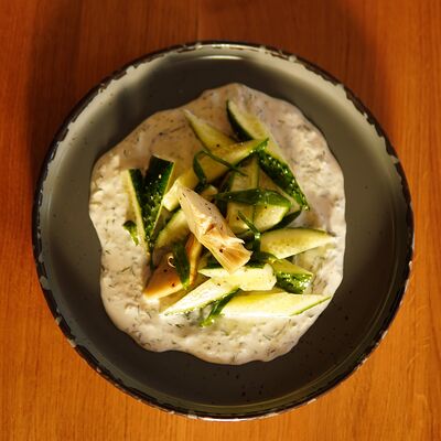 Салат с огурцом, зеленым луком, дижонской горчицей в Ешь Мясо BISTRO по цене 670 ₽