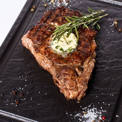 Стейк Нью-Йорк в Уголь по цене 2900 ₽