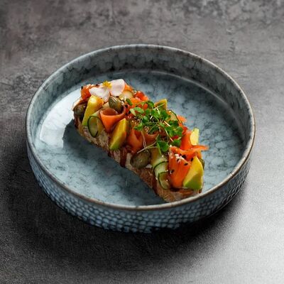 Брускетта с лососемв Everest Sochi по цене 980 ₽