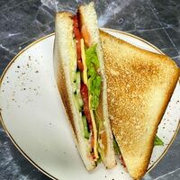 Сэндвич с сёмгойв Три Шефа