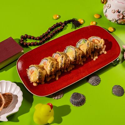 Темпура ролл с лососем в Сушки на макушке по цене 1180