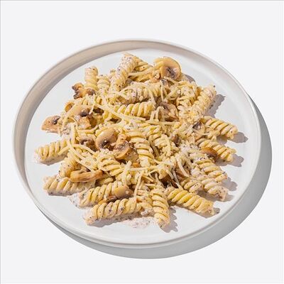 Паста с трюфельным соусом в Много лосося по цене 580