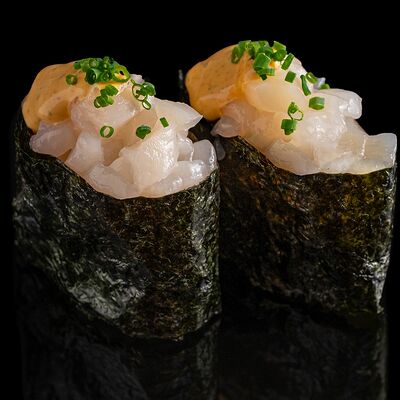 Гункан с гребешком в Lucky fish по цене 110 ₽