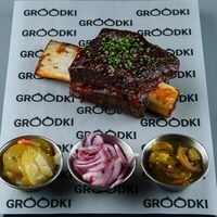 Говяжьи рёбра с соусом барбекю Medium Size в Groodki