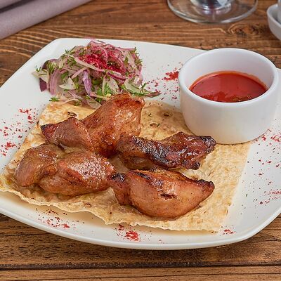 Шашлык из бараньей мякоти в Офицерское по цене 790 ₽