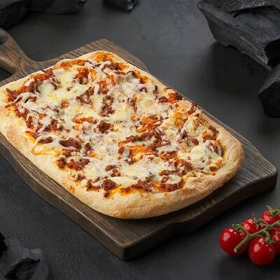 Пикантная в Римские пиццы по цене 690 ₽