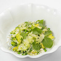 Зеленый салат, авокадо в Phantom