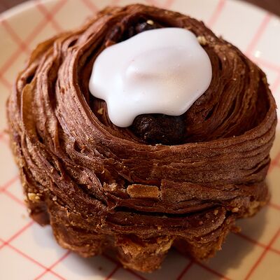 Шоколадная ромовая баба в Special по цене 410 ₽