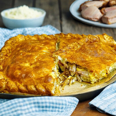 Пирог с курицей в Пирог за часок по цене 1390 ₽