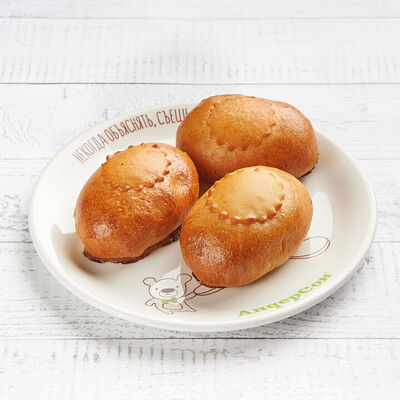 Сдобный пирожок с капустой 1 шт в АндерСон по цене 60 ₽