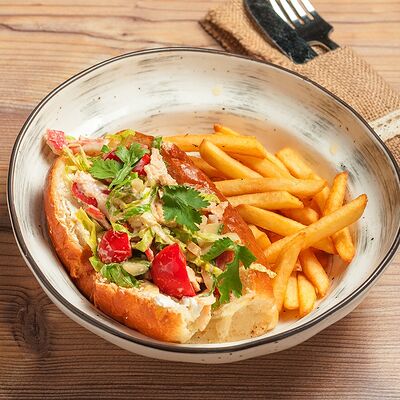 Краб-ролл сендвич в Караоке Соло по цене 420 ₽