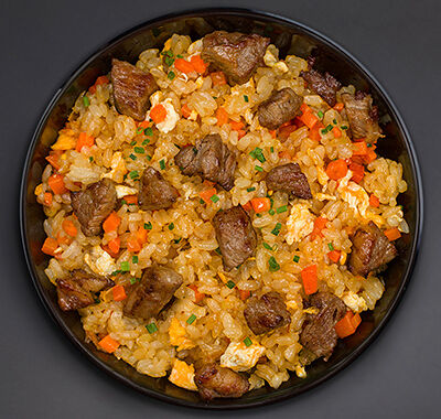 Жареный рис с говядиной в Bluefin по цене 1500 ₽