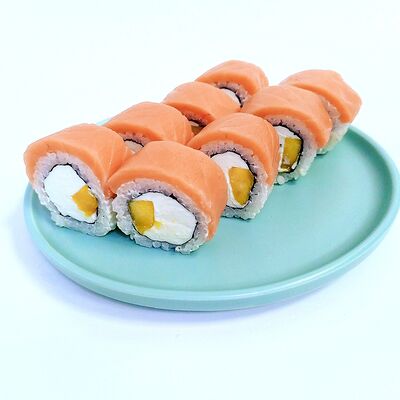 Филадельфия с манго ролл в Ostrov по цене 824 ₽