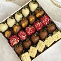 Клубника в шоколаде Honey в Sweets