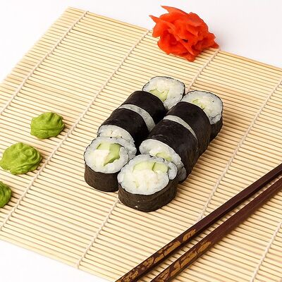 Ролл Хосомаки Сливочный огурчик в Ясураги по цене 310 ₽