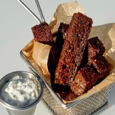 Гренки чесночные в Insight по цене 330 ₽