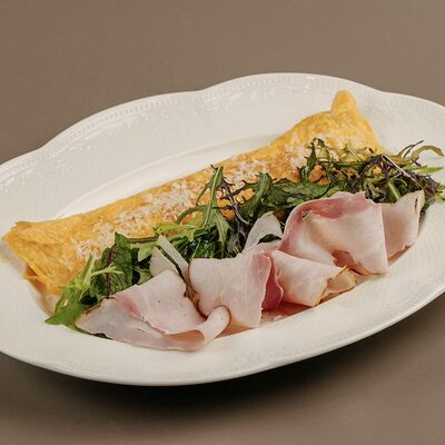 Французский омлет с тамбовским окороком в Кими по цене 550 ₽