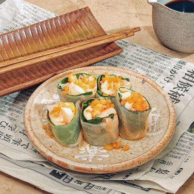 Фреш ролл с креветкой и шпинатом в Pikapika по цене 2990 ₸