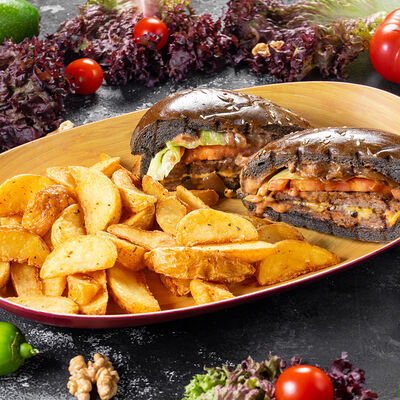 Черный бургер в Chef Burger & Doner по цене 950 ₽