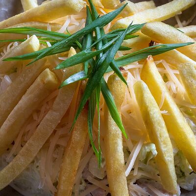 Картофельный салат в Жадина-говядина соленый огурец по цене 275 ₽