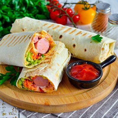 Хот-дог в лаваше в Вкус Востока по цене 220 ₽