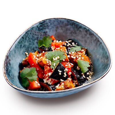 Салат с хрустящим баклажаном в ProSushi по цене 410 ₽