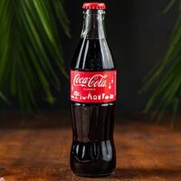 Coca-Cola в стекле в Халиф