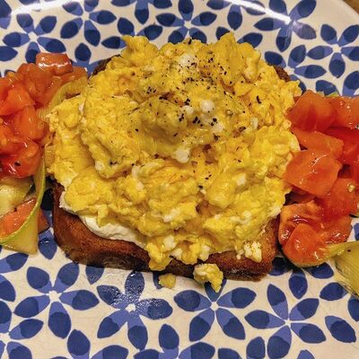 Скрэмбл в Dobro coffee microroasters по цене 360 ₽