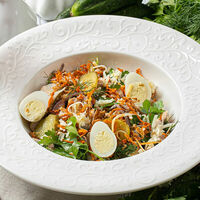 Салат с цыпленком в Патари