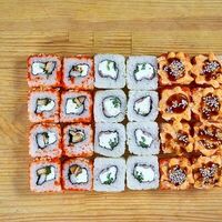 Сет Сакура в Love Rolls