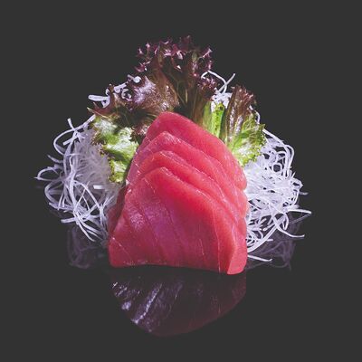 Сашими Тунец в BaoMi Sushi по цене 560 ₽