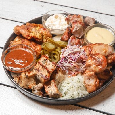 Ассорти шашлыков в Овертайм по цене 2290 ₽