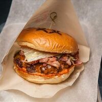 Смоки бургер в Meat Love Burgers