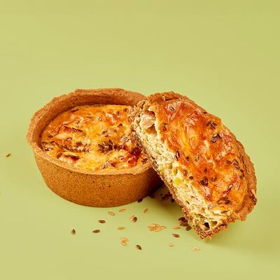 Киш с красной рыбой и луком-пореем в ЛюдиЛюбят по цене 157 ₽