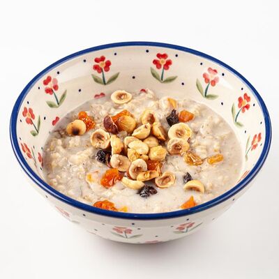 Геркулесовая каша с сухофруктами в Сыроварня по цене 390 ₽